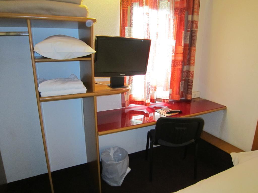 Quick Palace Nantes La Beaujoire Екстер'єр фото A room at the hotel